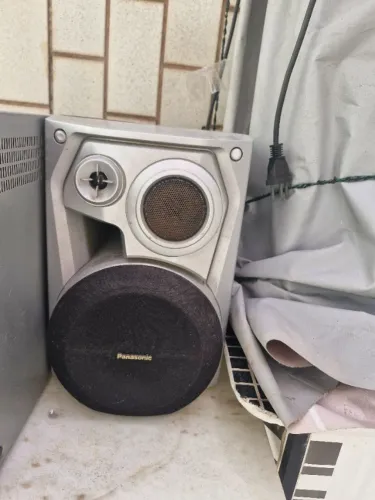 Aparelho de som. Para tirar peças