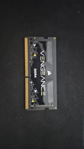 Memória RAM para Notebook Corsair Vengeance, 8GB, 2400MHz, DDR4, CL16 - CMSX8GX4M1A2400C16
