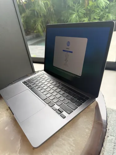 MacBook Pro M2 2022 13" 10core 256GB SSD 8GM RAM