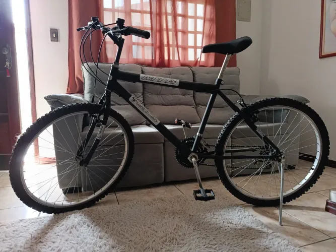 Bicicleta Sport Motambike Mega Bike MTB Alumínio Original Aro 26 Com 21 Marchas Grafite