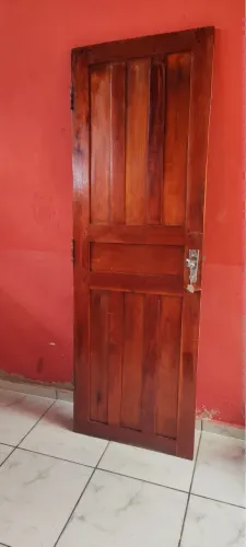 Porta de madeira - Cedro