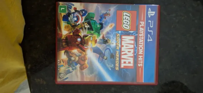 LEGO Marvel Super Heroes pra ps4