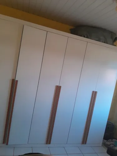 Guarda roupa 6 portas 
