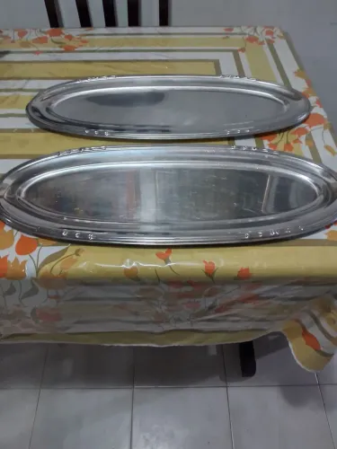 Vendem-se lindas bandejas de aço inox