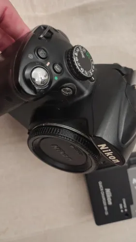 Nikon D5000 - Corpo (Sem Lente)