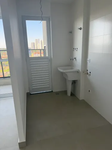 Porta alumínio com vidro e ventilação 80cm