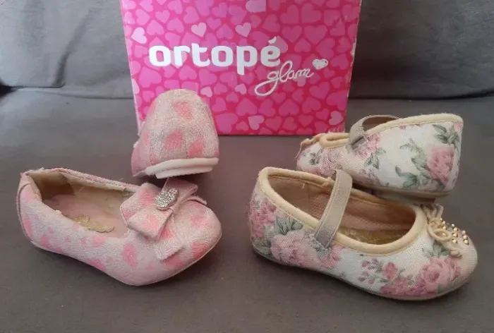 2 Sapatilhas Lilica Tam-19 e Ortopé Tam-21 (originais / usadas)