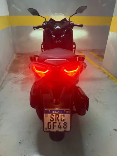 YAMAHA XMAX 250 ABS ( PARTICULAR)