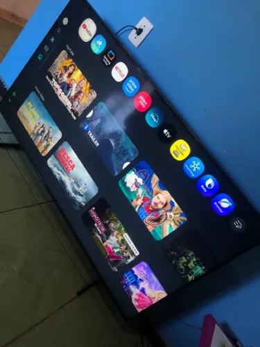 Vendo TV 55 smart Samsung, com apenas 2 meses de uso!!