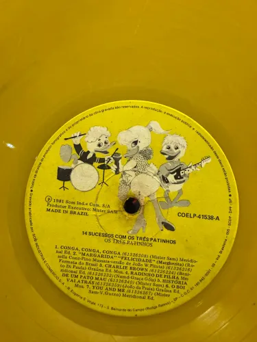 Discos antigos coloridos