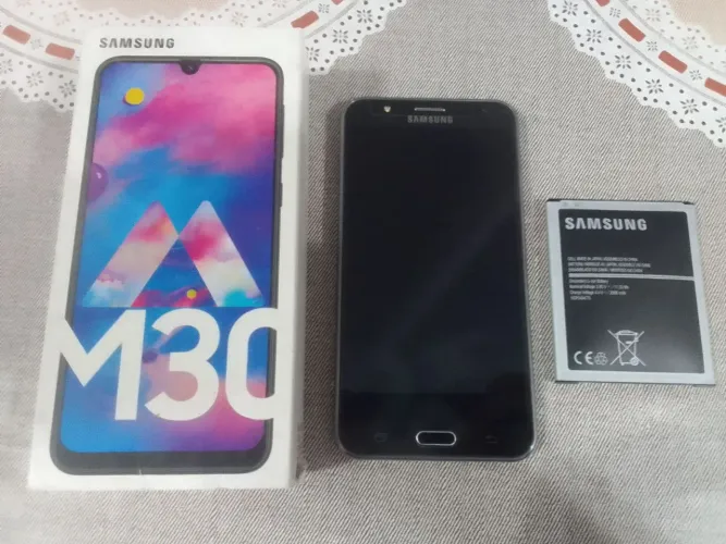 Galaxy M30.