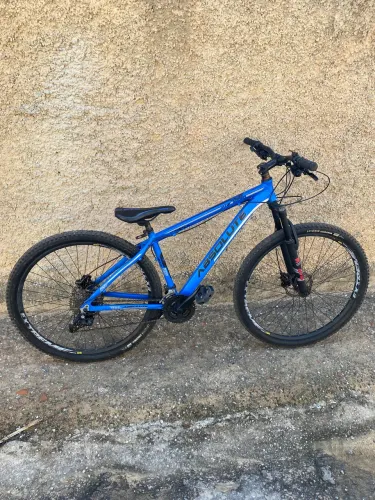 Vende-se bicicleta  aro 29