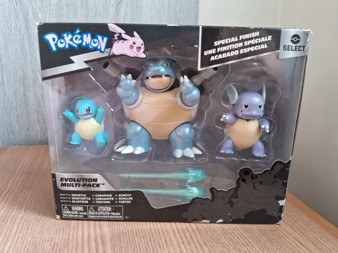 Pokémon Select Squirtle Warturtle Blastoise Multipack Evolution Figure