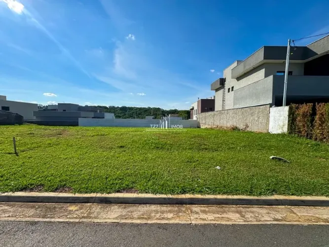 Lote Jardins Porto - Lote com 305,54 m² - Quitado R$ 285.000,00 - Qd U