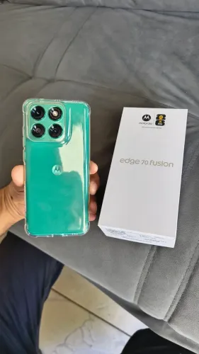 Moto edge 70 fusion em estado de novo 1 mês de uso somente venda