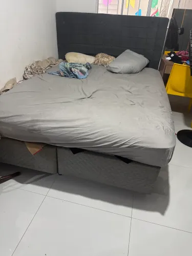 Cama queen