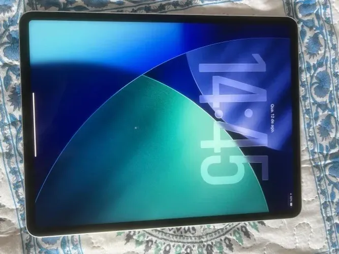 Vendo Ipad 12.9 Pro 128GB. Ele foi comprado na Alemanha e nao foi muito usado.. Valor 5.00