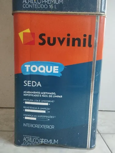 Tinta Suvinil Premium toque de seda acetinado cor amarela C 2 A 2