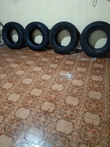 Jogo de pneus S10