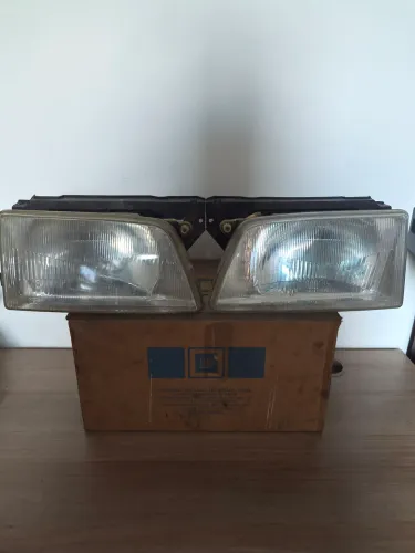 Farol Original Arteb GM Kadett GS / GSI Timbre GM