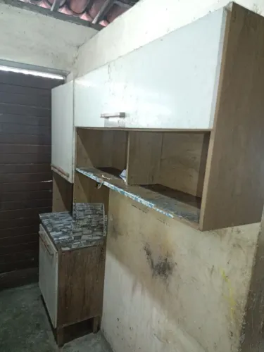 Vendo armário de cozinha 50$ reais