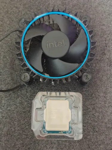 Processador Intel Core i5-12400F LGA 1700 + Cooler Original - Excelente Estado