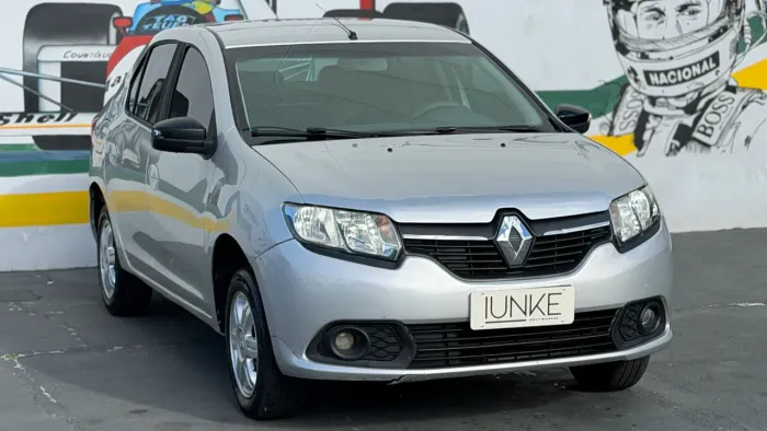 Renault Logan Dynamique Hi-flex 1.6 8V 4P 2015