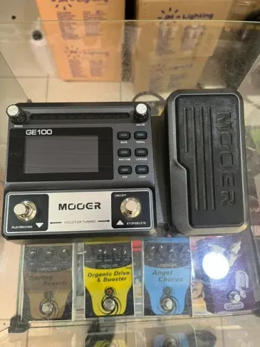 Pedaleira MOOER USADA