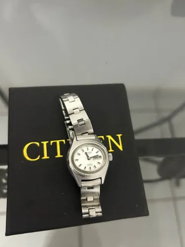 Citizen Vintage Oval Automático - 28800 - 17 Jewels