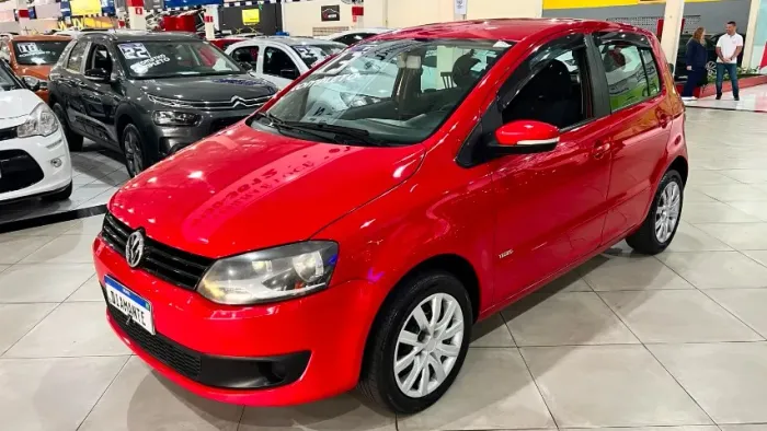 Volkswagen Fox 1.6 MI Total Flex 8V 5P 2013