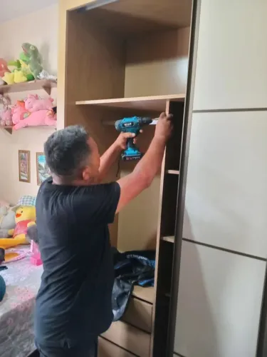 Montagem de móveis