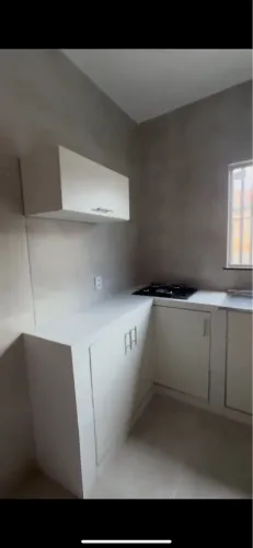 Divido kitnet próximo ao Portão 3 da UFPA.