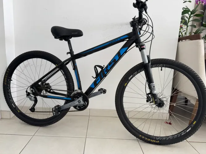 Bicicleta First Aro 29 - Shimano Alivio - 24 Marchas - Excelente Estado!