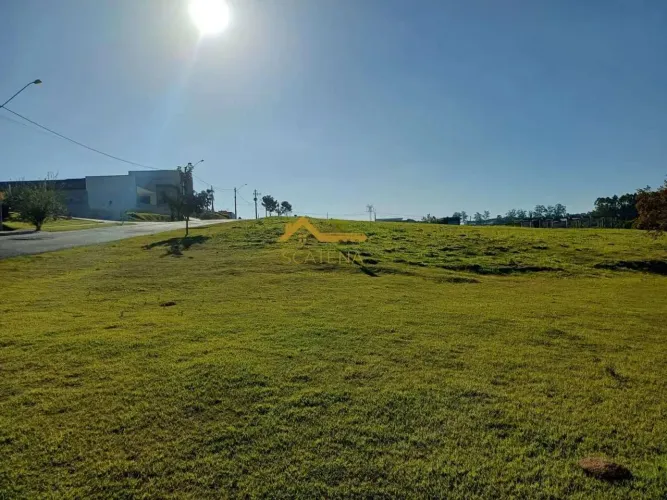 Terreno à venda no Condomínio Fazenda Alta Vista em Salto de Pirapora 2005m²