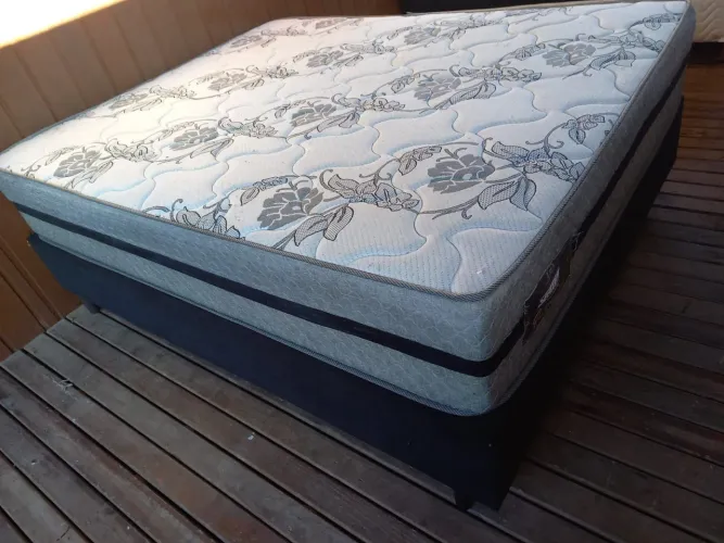 Cama Box queen size