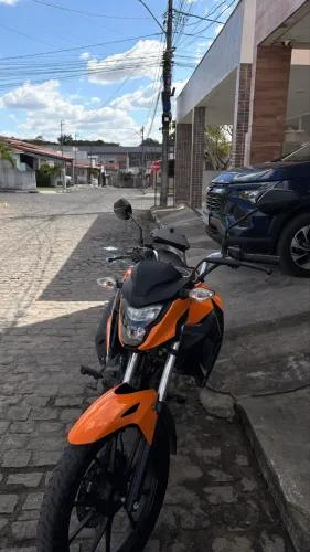 CG TITAN LARANJA 2025 único dono