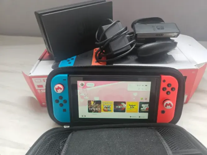 Nintendo switch v1 64gb