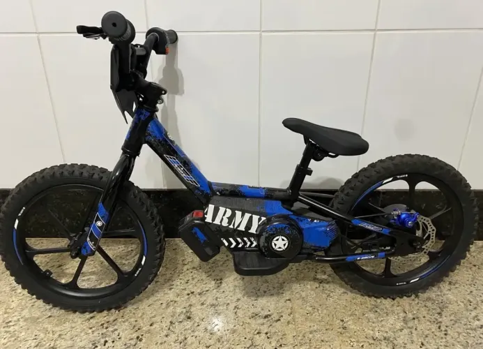 Bicicleta Elétrica Infantil Aro 16 300w Army Racing