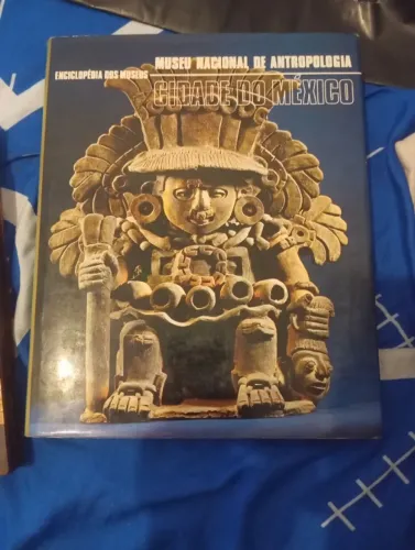 Enciclopédia Museu Nacional de Antropologia - Cidade do México