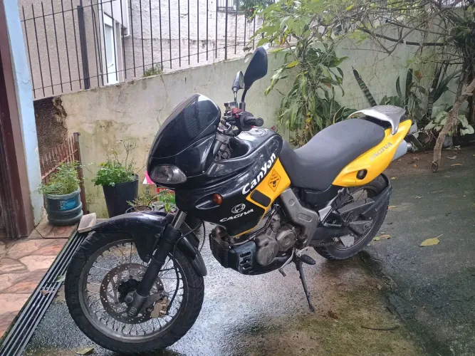 Cagiva canyon raríssima de achar