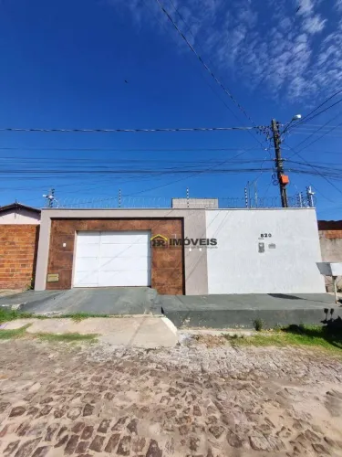 Casa à Venda em Timon com 3 Quartos