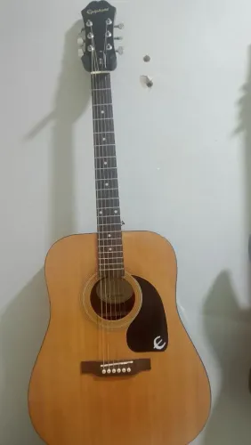 Epiphone DR 100