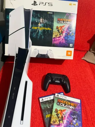 Ps5 slim mídia físic( excelente estado, pouquíssimo tempo de uso)