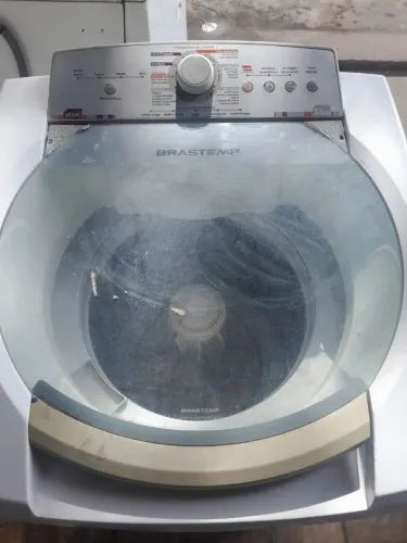 Vendo essa máquina Brastemp 11 kg funcionando perfeitamente faço entrega