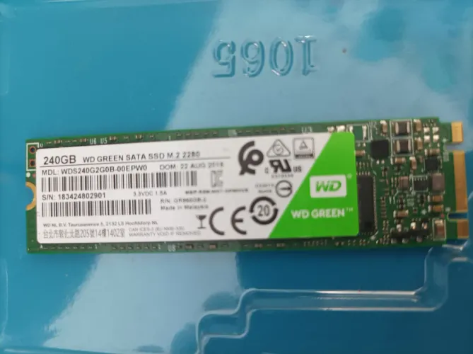 Ssd MVME West Digital 240Gb