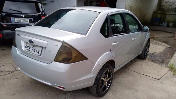 Ford Fiesta Sed. 1.6 8V Flex 4P 2012