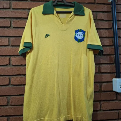 Camisa seleção Brasil retro nike