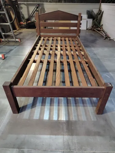 Cama de solteiro
