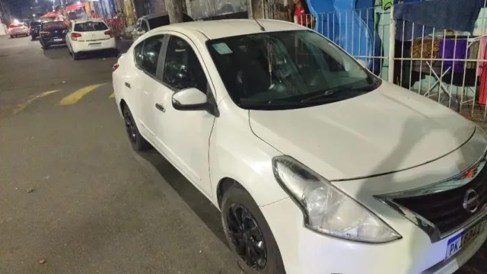 Nissan Versa Unique 1.6 16V Flexstart 4P Aut. 2017