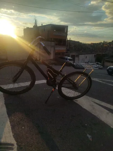 Bicicleta montadinha aro 24